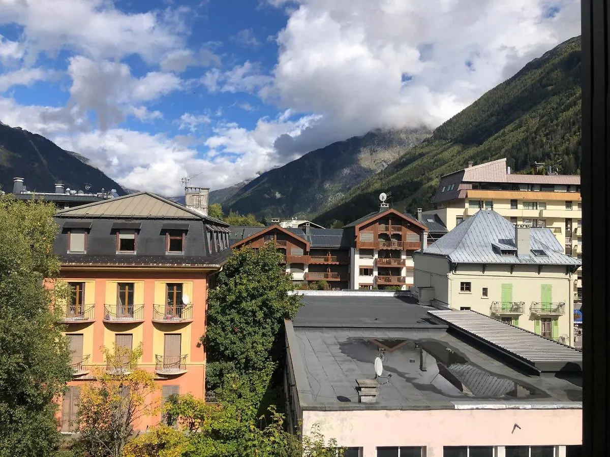 Apartment Superbe Studio Refait A Neuf Et Tout Equipe Avec Parking Chamonix