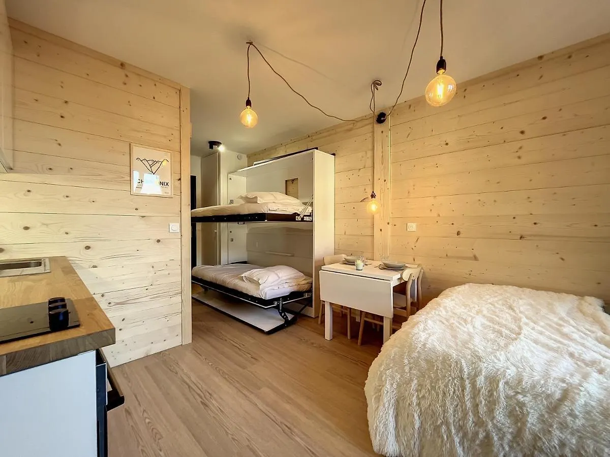 Superbe Studio Refait A Neuf Et Tout Equipe Avec Parking Chamonix France