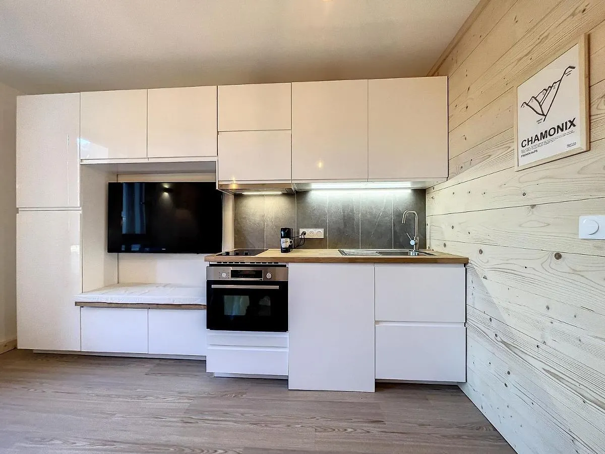 Superbe Studio Refait A Neuf Et Tout Equipe Avec Parking Chamonix Apartment